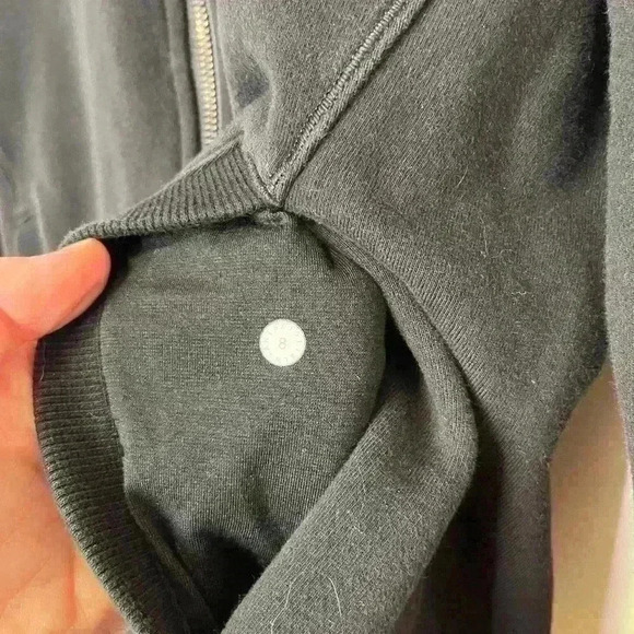 Lululemon full zip  , sz 8 - Picture 9 of 10